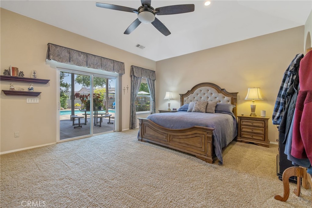 2833 E Laura Ct, Visalia, CA 93292
