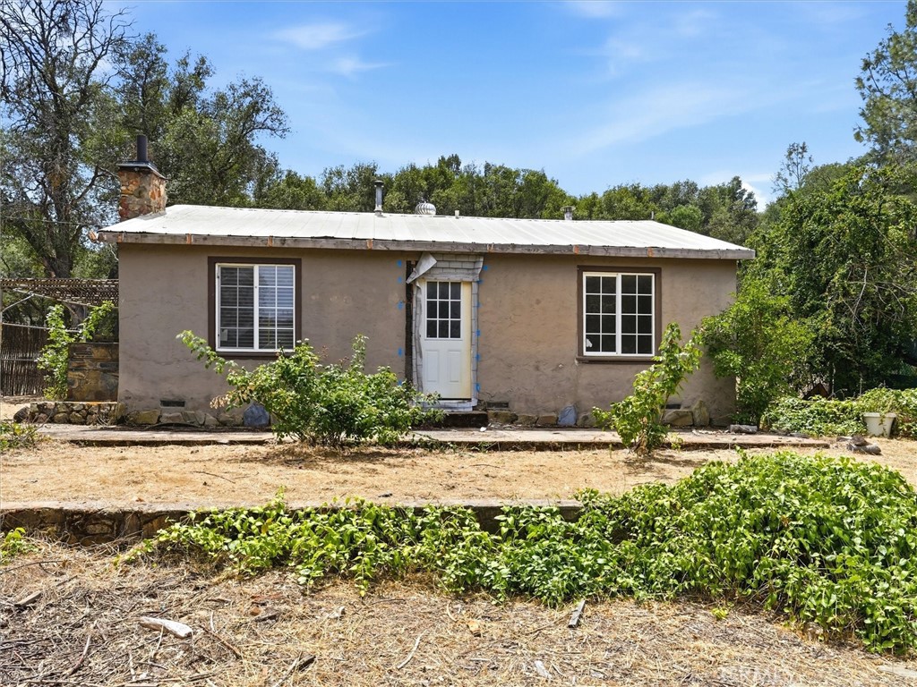 6103 School, Mariposa, CA 95338