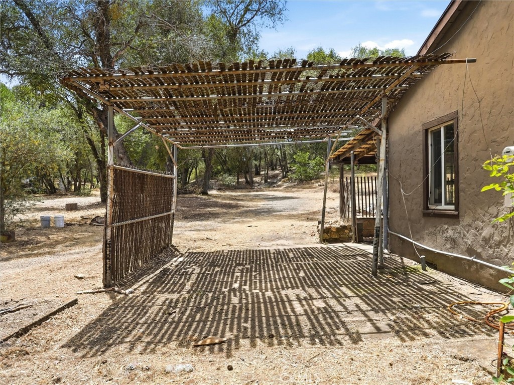 6103 School, Mariposa, CA 95338