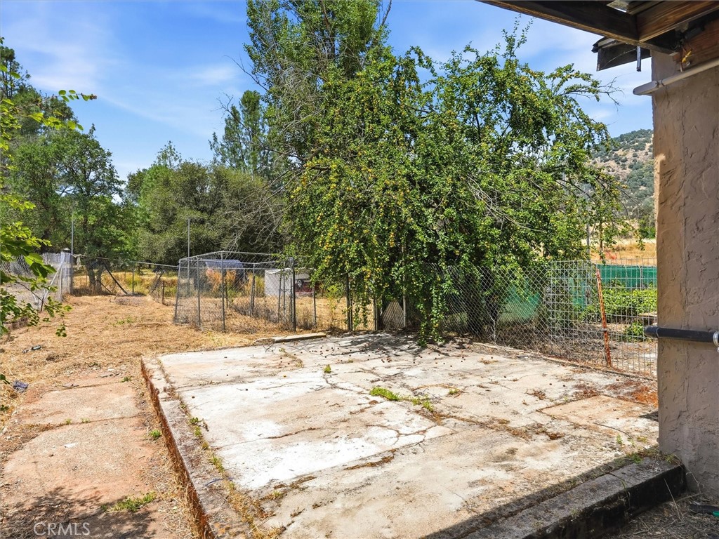 6103 School, Mariposa, CA 95338