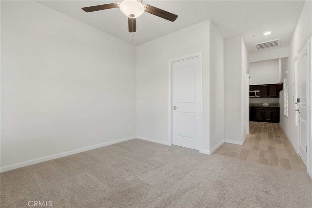 2025 Madeline Dr, Hanford, CA 93230