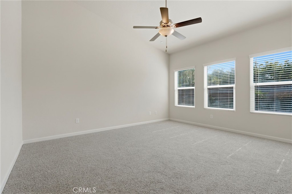 2025 Madeline Dr, Hanford, CA 93230