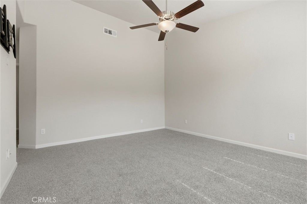 2025 Madeline Dr, Hanford, CA 93230