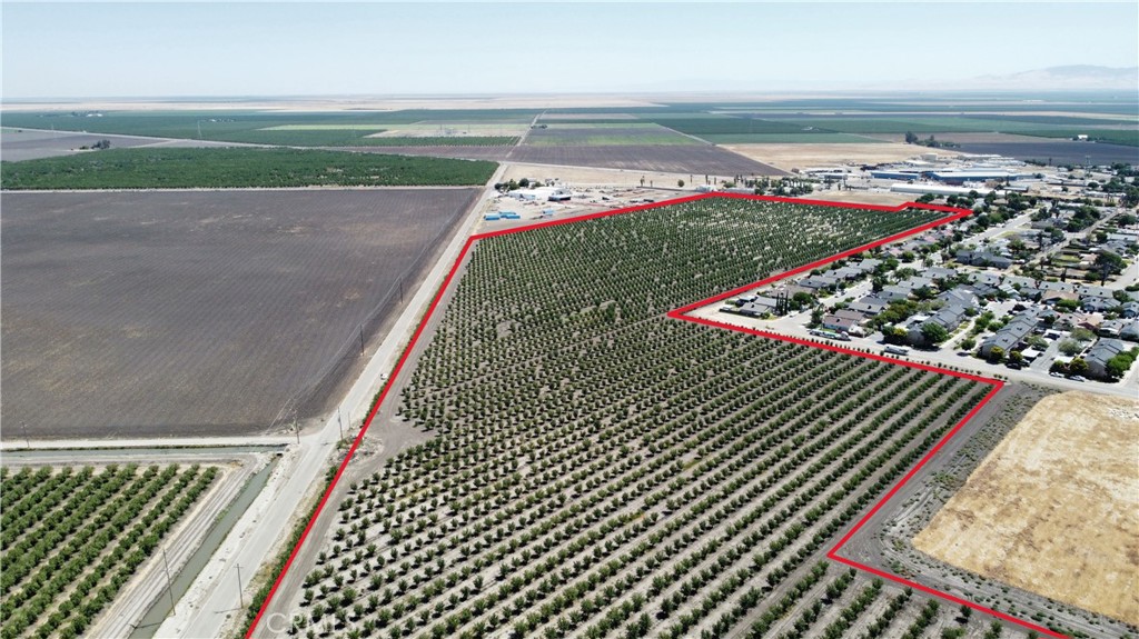 1 S Placer Ave, San Joaquin, CA 93660
