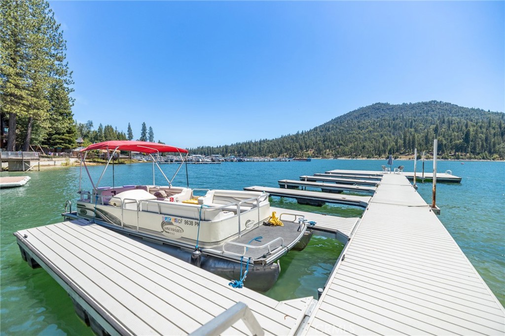 39543 Saunders, Bass Lake, CA 93604