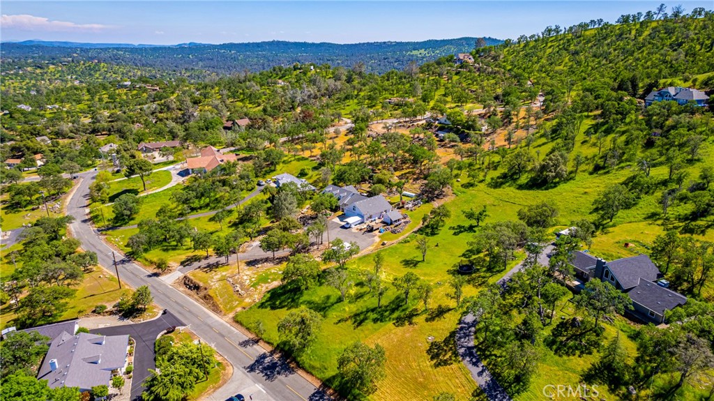 1 Horseshoe DR, Coarsegold, CA 93614