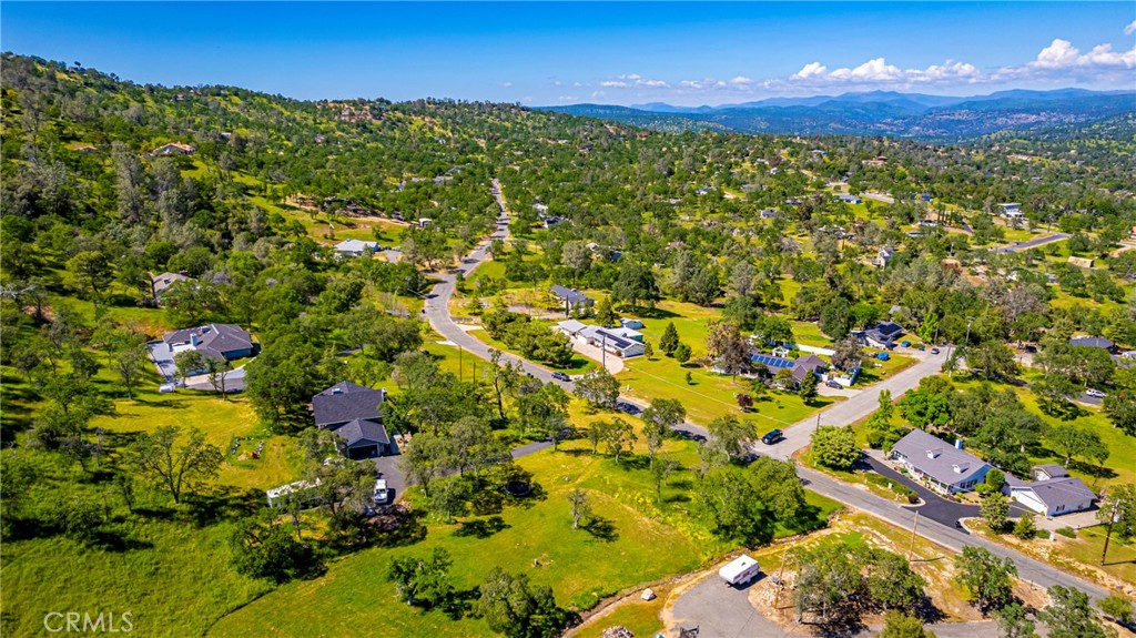 1 Horseshoe DR, Coarsegold, CA 93614