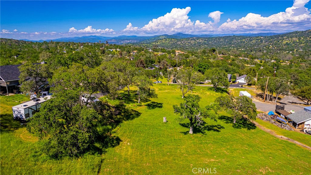 1 Horseshoe DR, Coarsegold, CA 93614