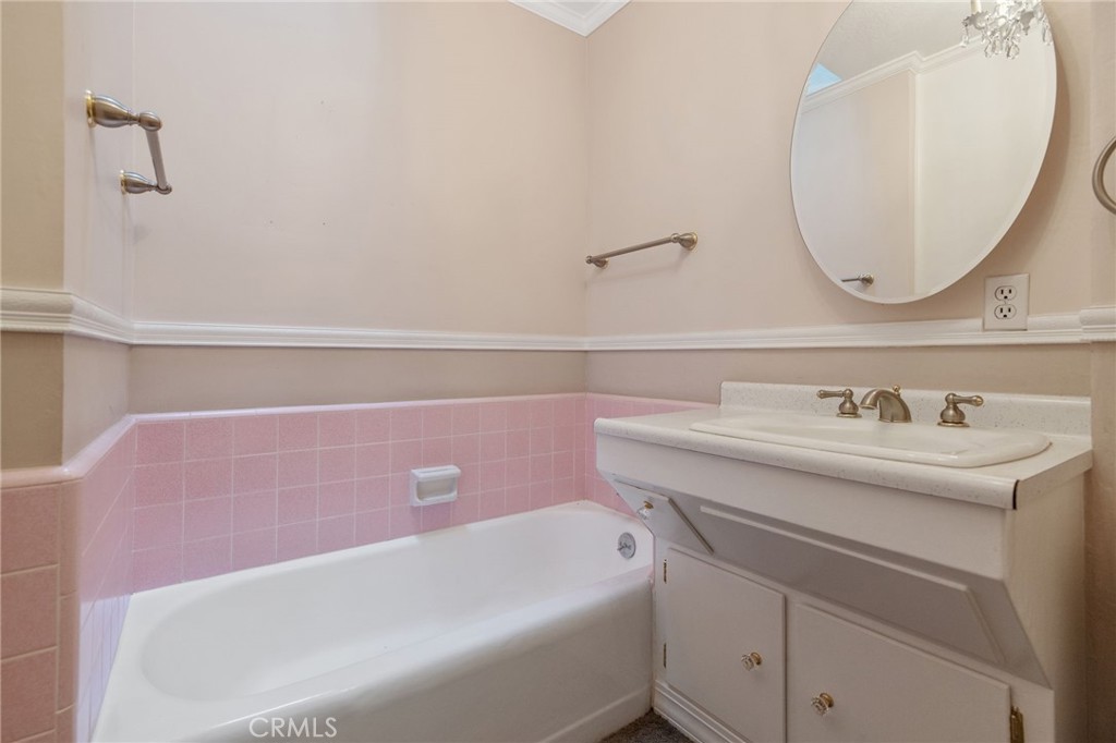 1714 N Blythe, Fresno, CA 93722