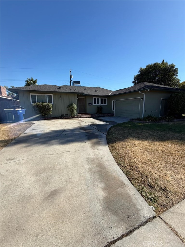 2938 E Willis, Fresno, CA 93726