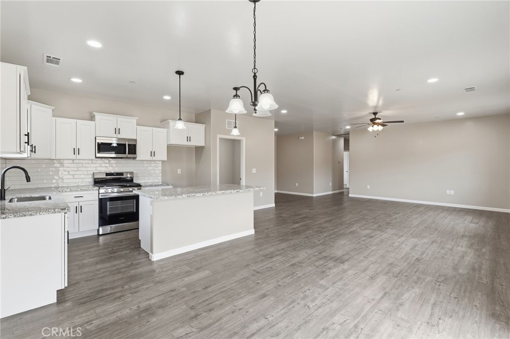 3446 E Grove Ave, Visalia, CA 93292