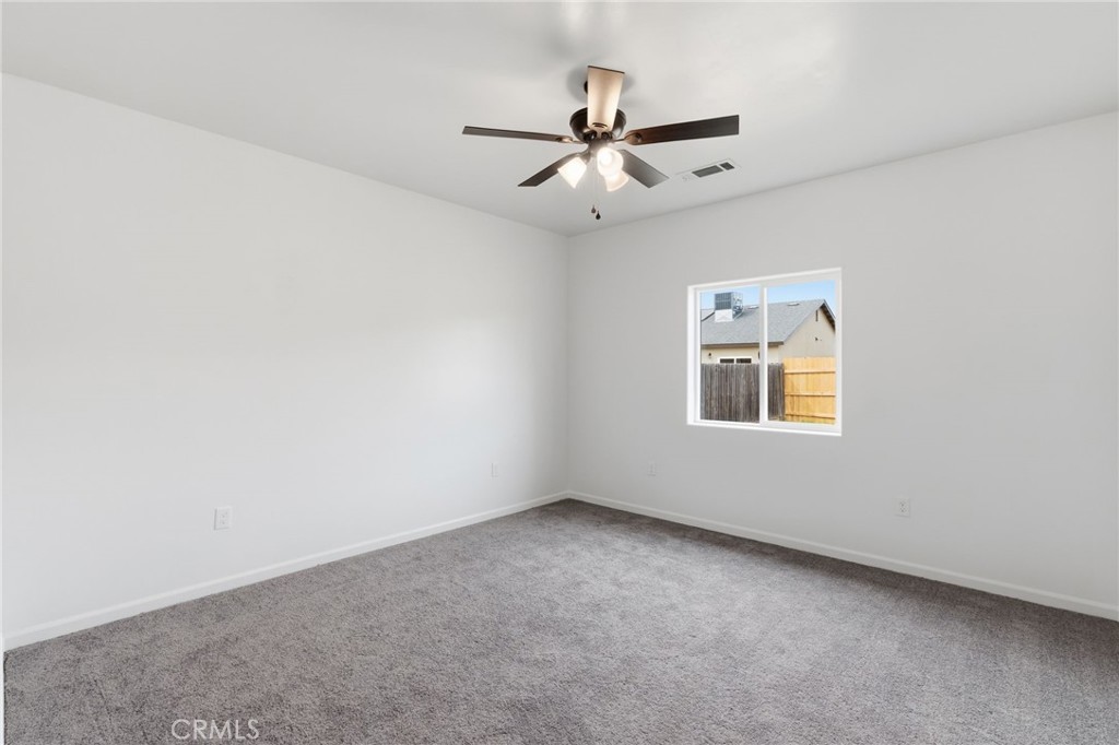 3446 E Grove Ave, Visalia, CA 93292