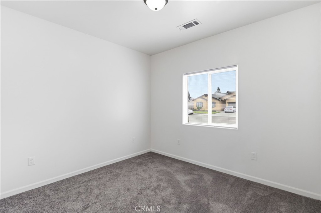 3446 E Grove Ave, Visalia, CA 93292