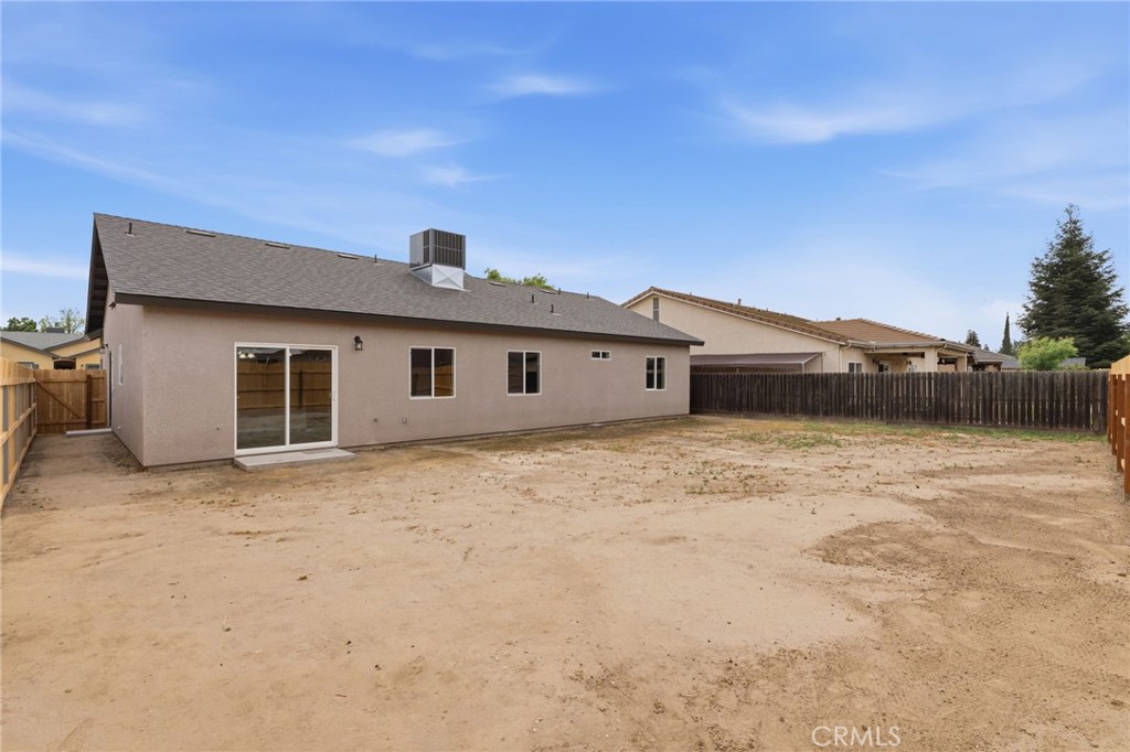 3446 E Grove Ave, Visalia, CA 93292