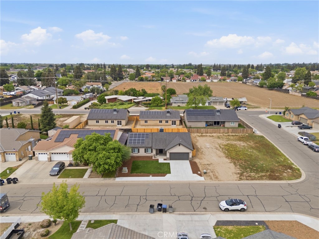 3446 E Grove Ave, Visalia, CA 93292