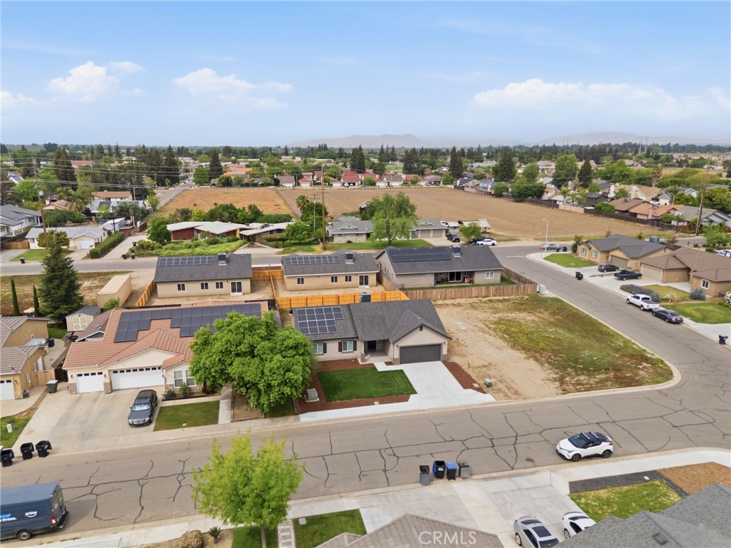 3446 E Grove Ave, Visalia, CA 93292