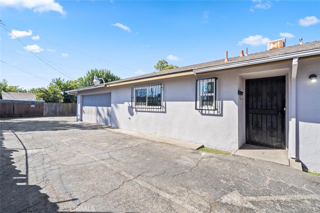 4584 E Tulare, Fresno, CA 93702