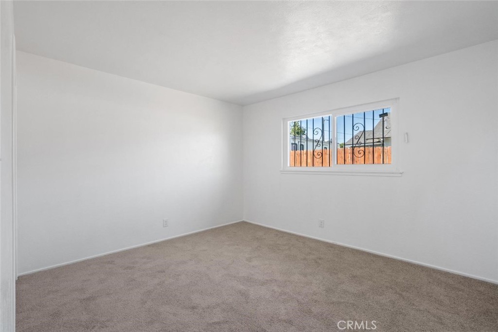 4584 E Tulare, Fresno, CA 93702