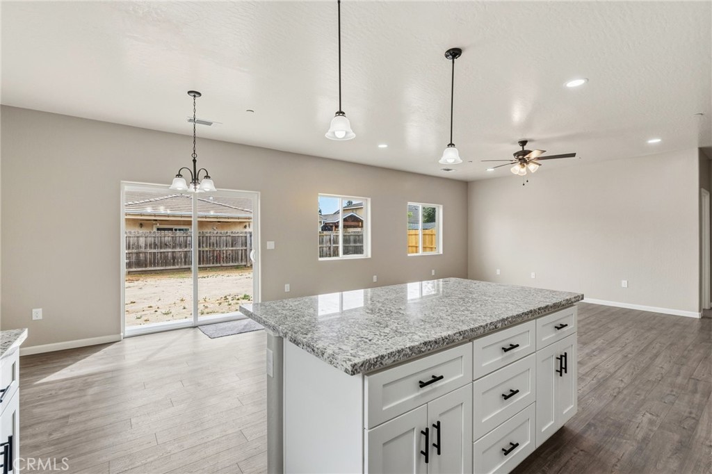 3441 E Douglas Ave, Visalia, CA 93292