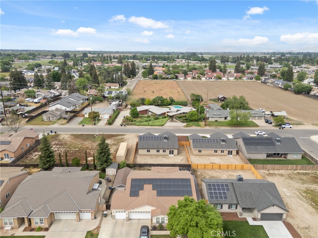 3441 E Douglas Ave, Visalia, CA 93292
