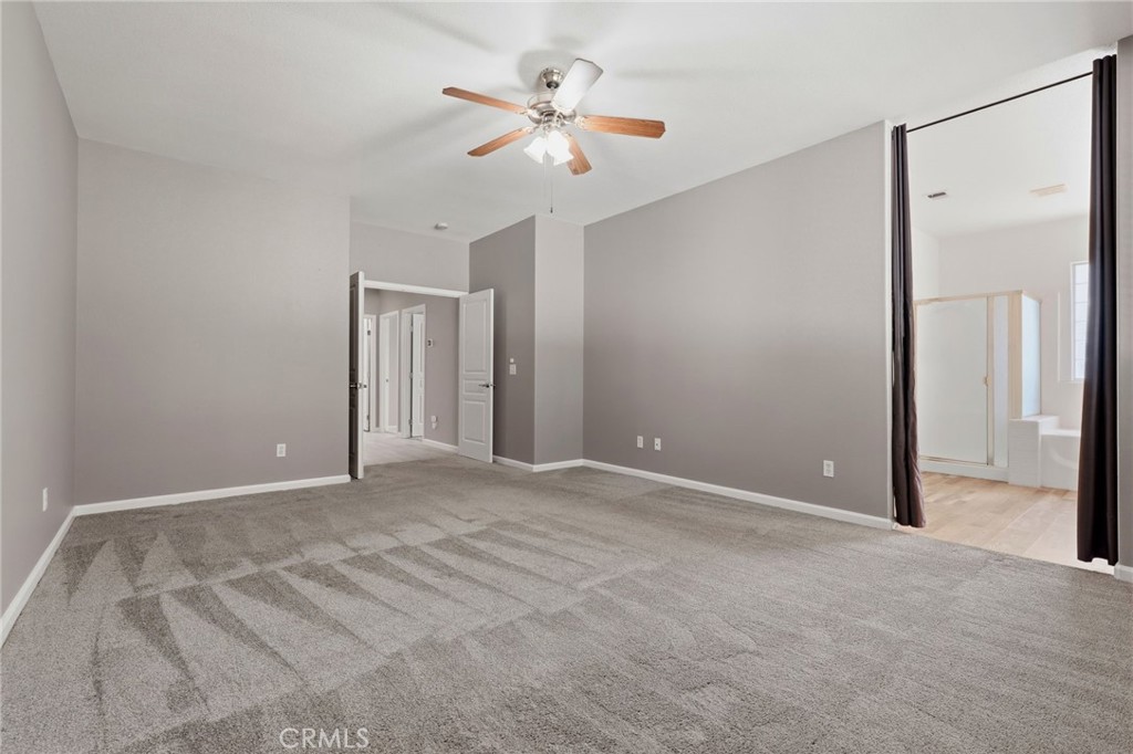 2429 N Oak Grove Ct, Visalia, CA 93291