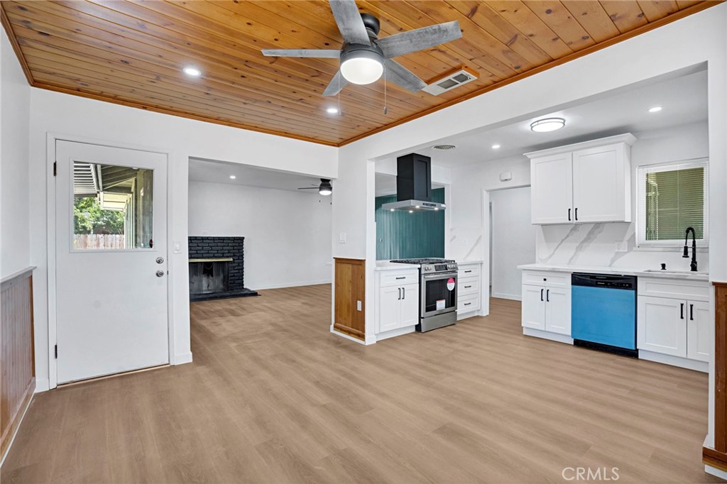 2938 E Willis, Fresno, CA 93726