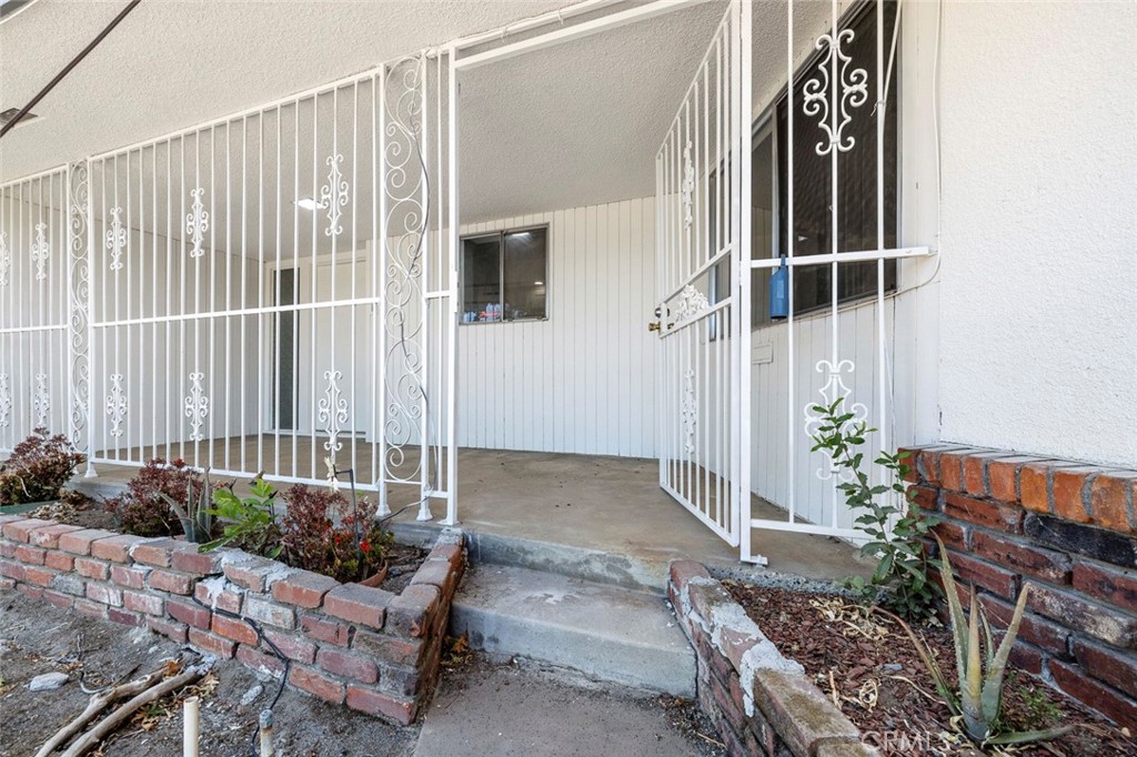 947 S Stanford Ave, Fresno, CA 93727