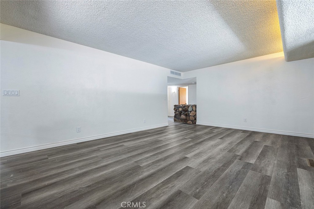 947 S Stanford Ave, Fresno, CA 93727