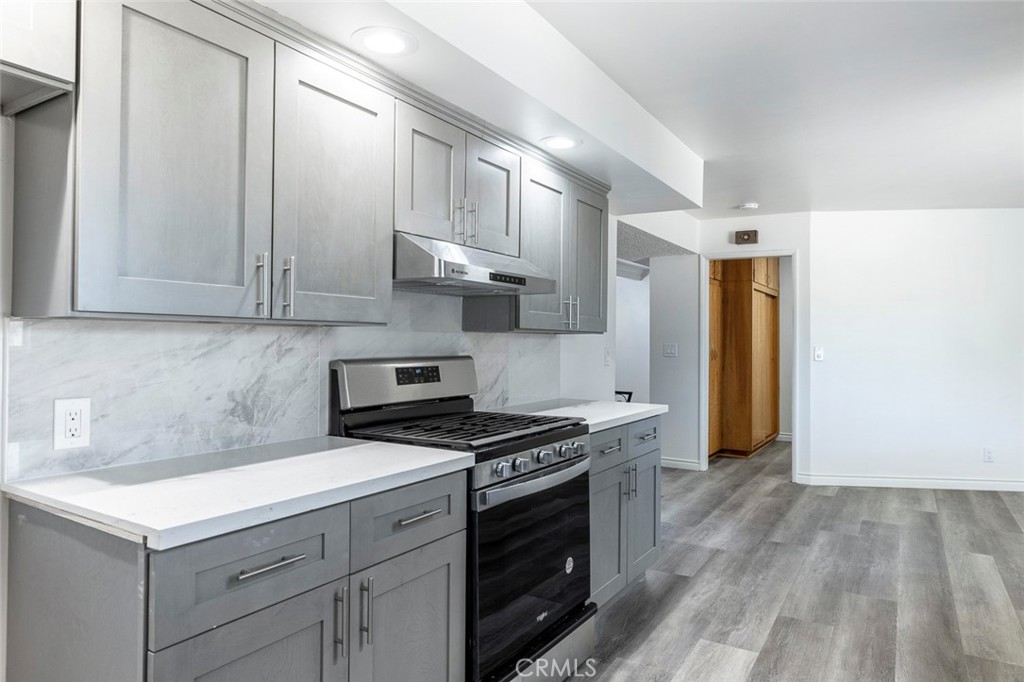 947 S Stanford Ave, Fresno, CA 93727