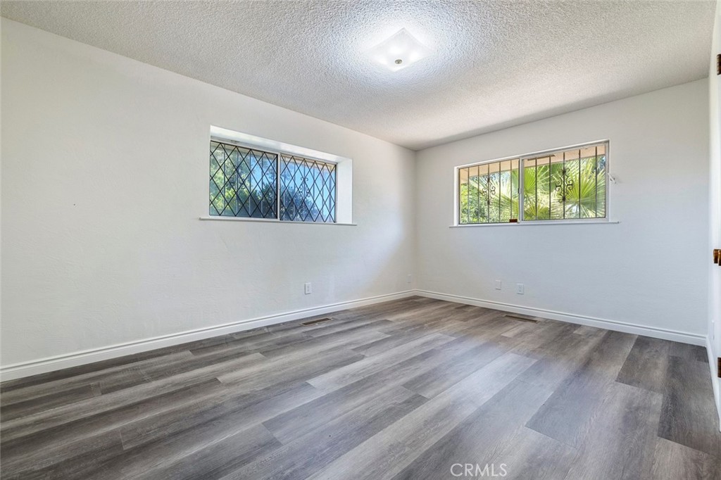 947 S Stanford Ave, Fresno, CA 93727