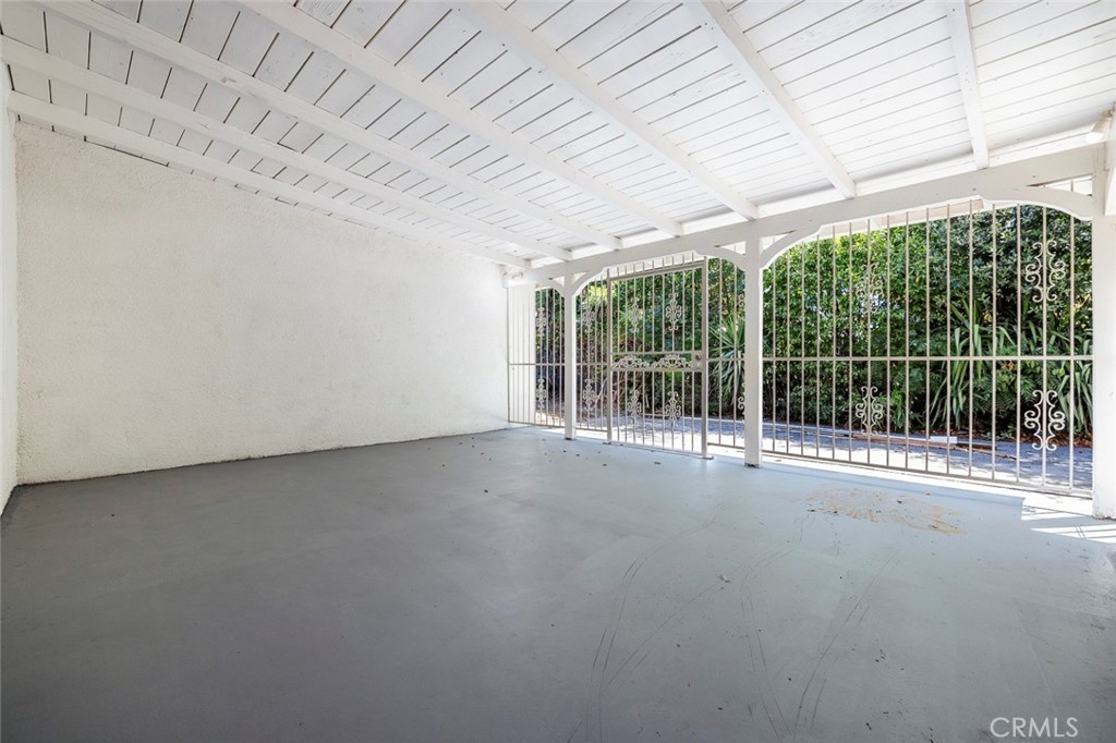947 S Stanford Ave, Fresno, CA 93727