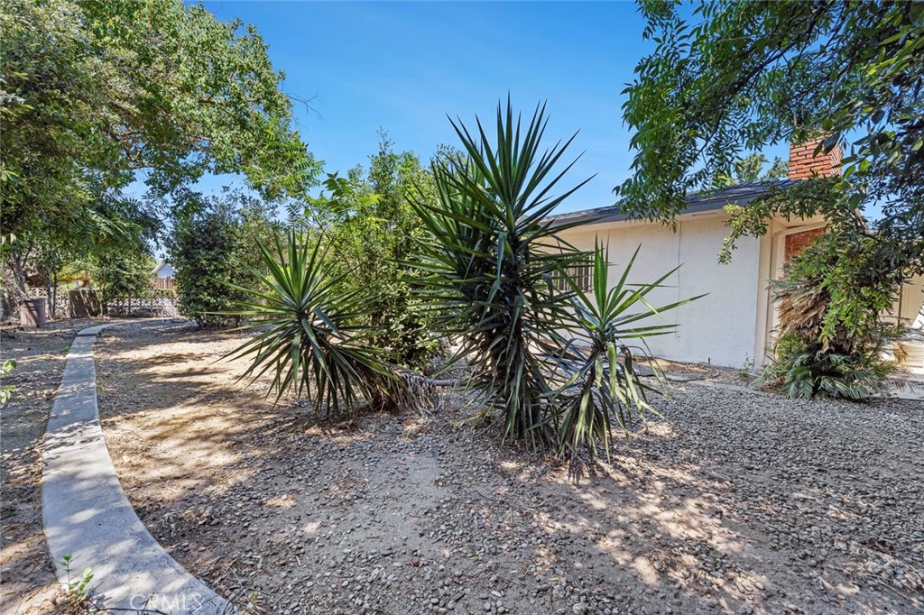 947 S Stanford Ave, Fresno, CA 93727