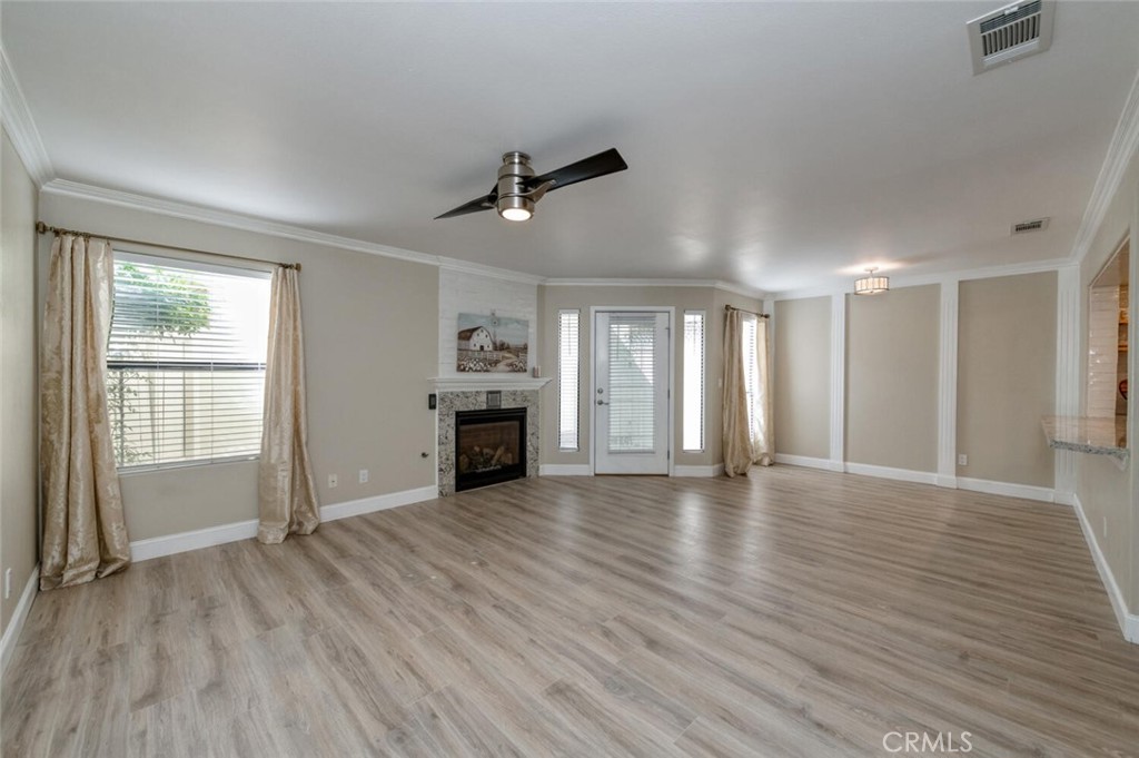 923 E Foxhill, Fresno, CA 93720