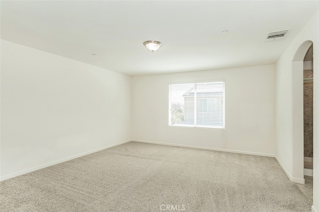 3415 Amanecer Ave, Clovis, CA 93619