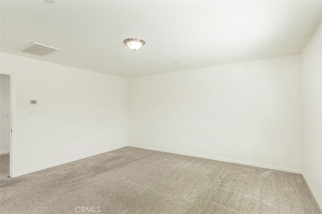 3415 Amanecer Ave, Clovis, CA 93619