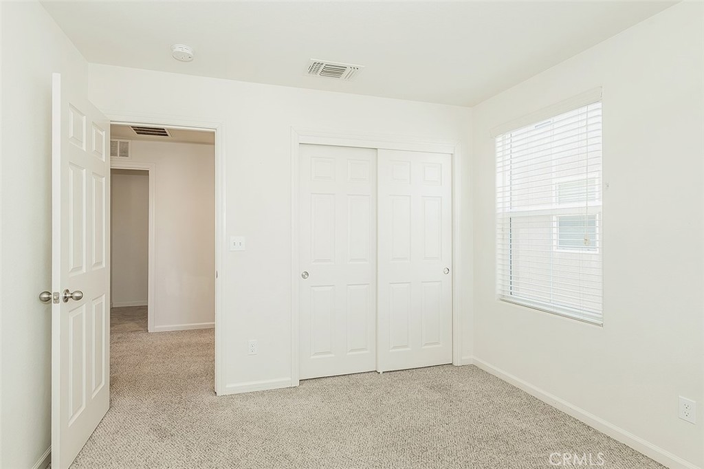 3415 Amanecer Ave, Clovis, CA 93619