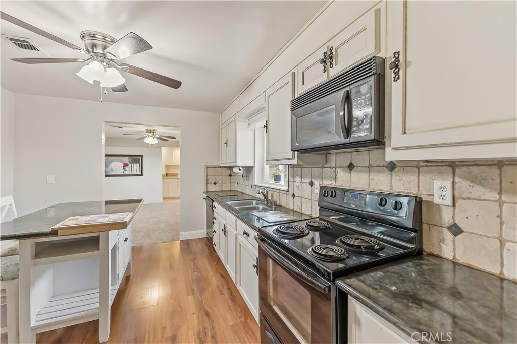 4730 E Richert, Fresno, CA 93726