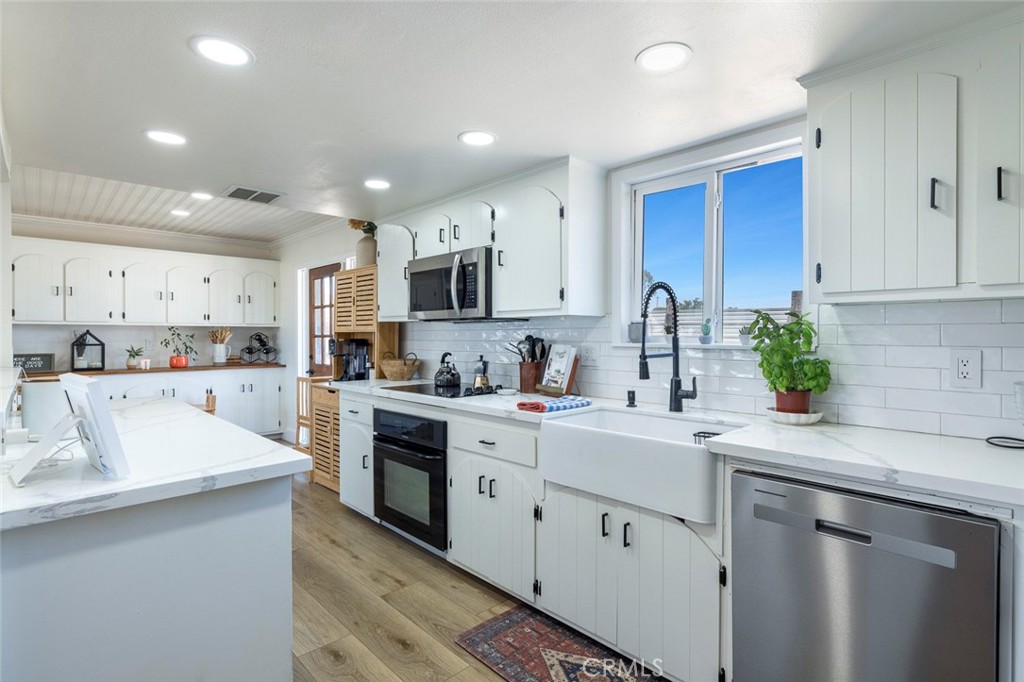 17421 Mark Rd, Madera, CA 93636
