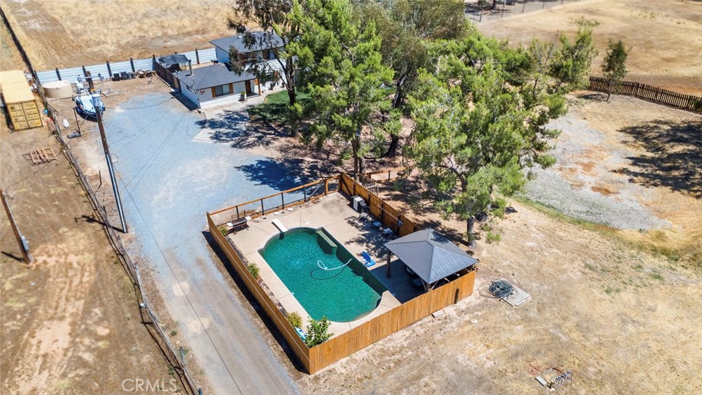 17421 Mark Rd, Madera, CA 93636