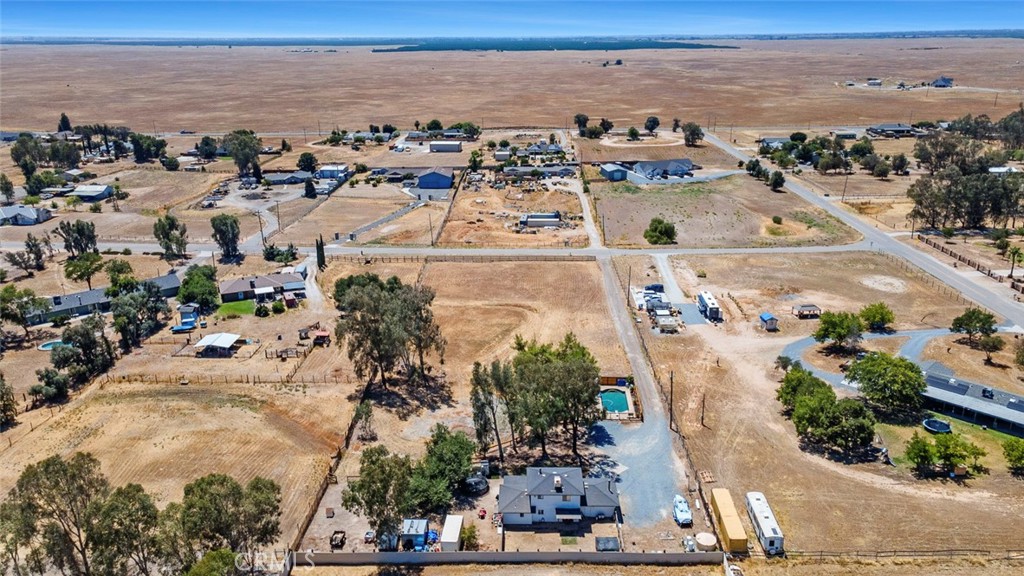 17421 Mark Rd, Madera, CA 93636