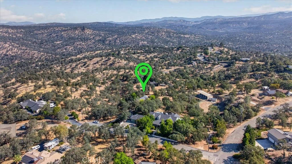 41393 Roaring River Way, Coarsegold, CA 93614