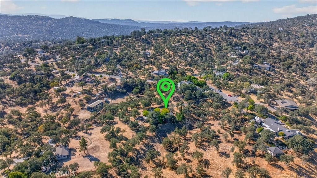41393 Roaring River Way, Coarsegold, CA 93614