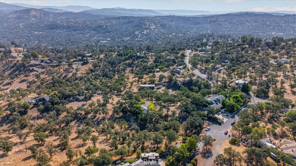 41393 Roaring River Way, Coarsegold, CA 93614