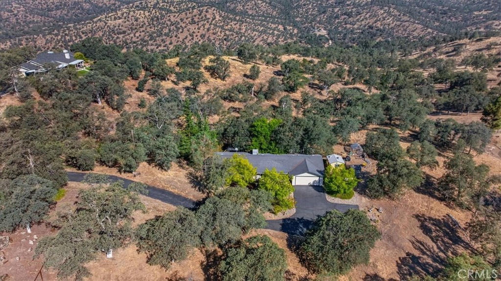 41393 Roaring River Way, Coarsegold, CA 93614