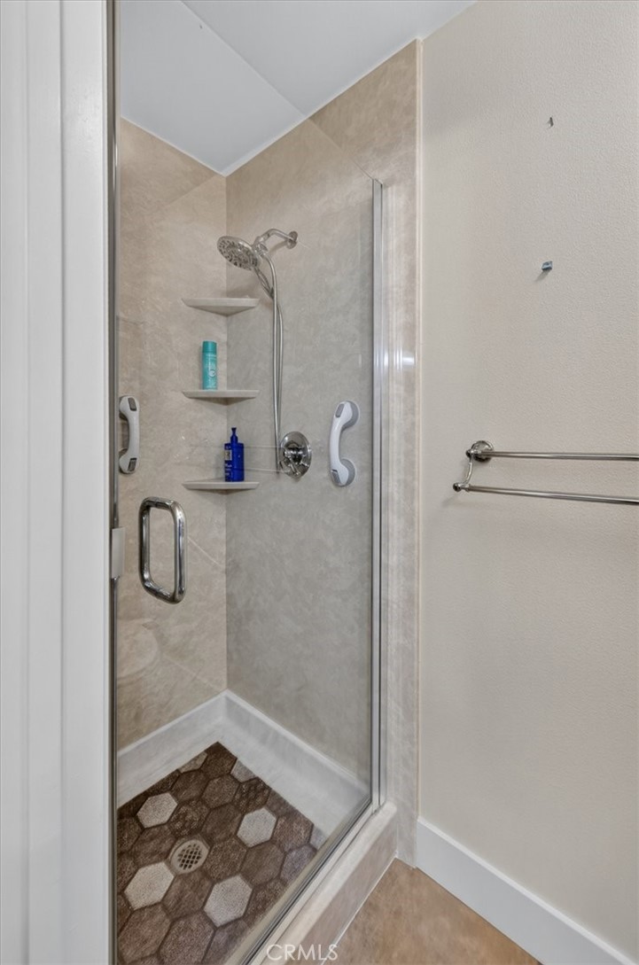 41393 Roaring River Way, Coarsegold, CA 93614