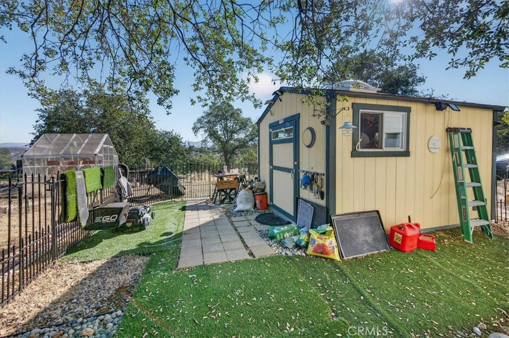 41393 Roaring River Way, Coarsegold, CA 93614