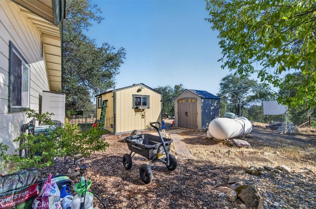 41393 Roaring River Way, Coarsegold, CA 93614