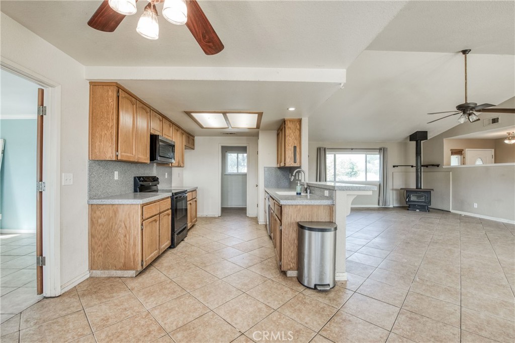 24620 Auberry Rd, Clovis, CA 93619