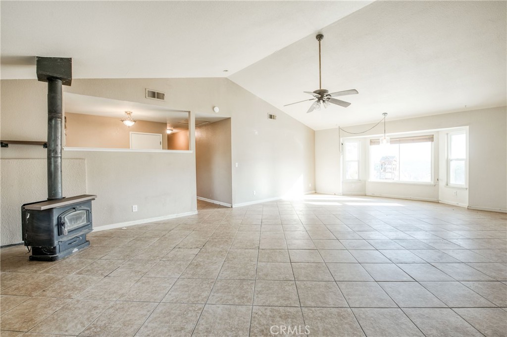 24620 Auberry Rd, Clovis, CA 93619