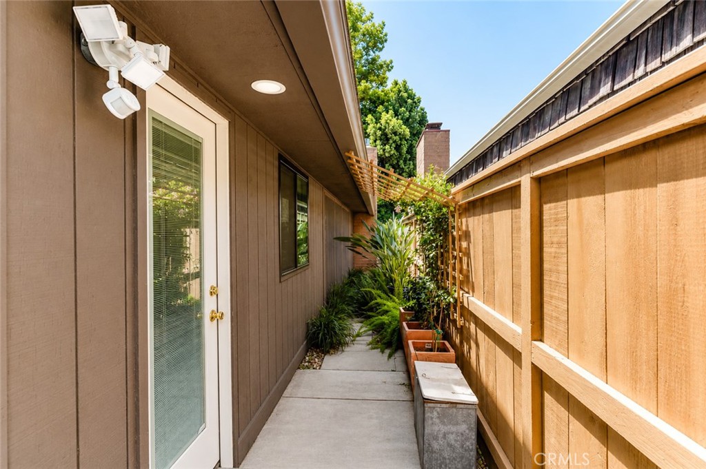 5031 N Van Ness, Fresno, CA 93711